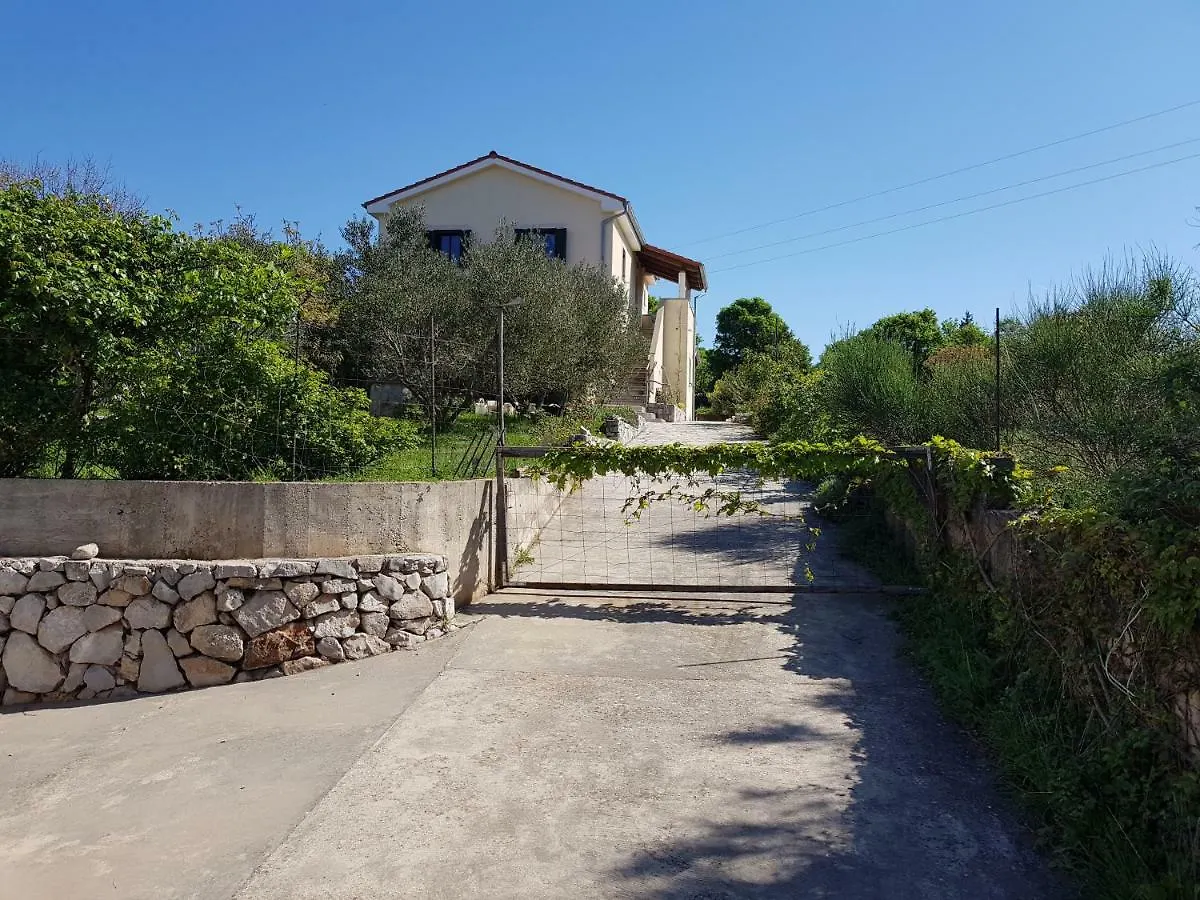 Apartment In Family House With Roses And Olive Tree Garden Feriehus