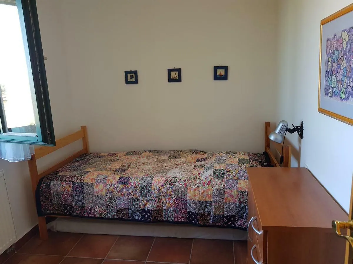 Apartment In Family House With Roses And Olive Tree Garden 0*, Štivan Kroatien